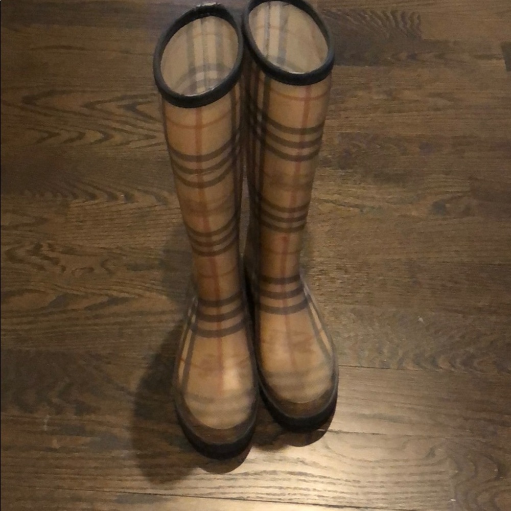 Burberry rain boots